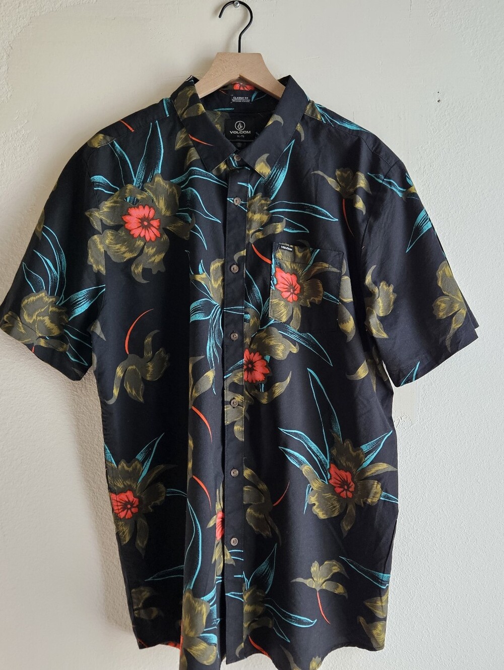 VOLCOM | button up shirt